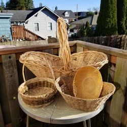 Lot o 4 Baskets various sizes Home Decor Easter Gift Bed & Breakfast Style Decorative Holiday Garden