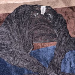 7 Day Weekend Black Lace Crop Top