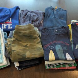 Set Of Kids Clothes - 8/10 Y