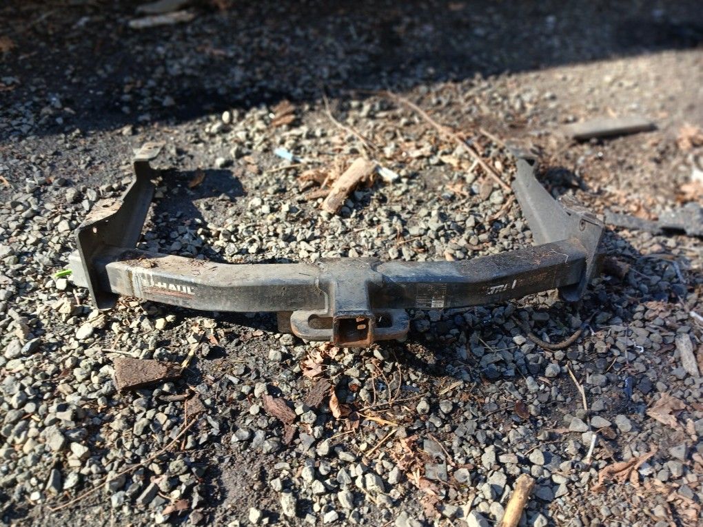 Class 5 Tow Hitch Fits Chevy /GMC 3/4 Ton 2001 Thru 2010