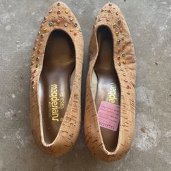Womens Shoes- Magdesians, Size 9.5