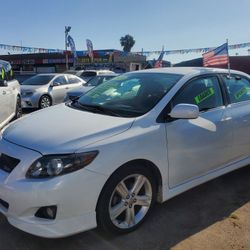 🌵🌵🌵 2010 Toyota Corolla 🌵🌵🌵 Air Tires