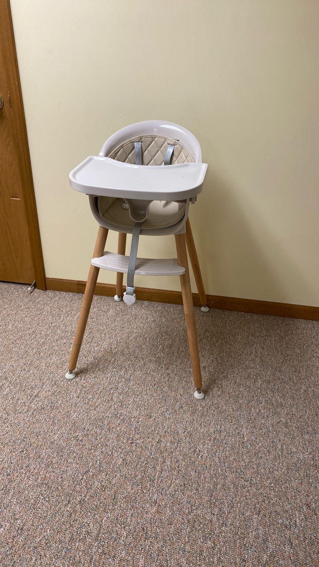 High chair 