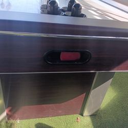 Air Hockey Table