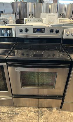 Whirlpool Stainless Electric Range Convection Oven