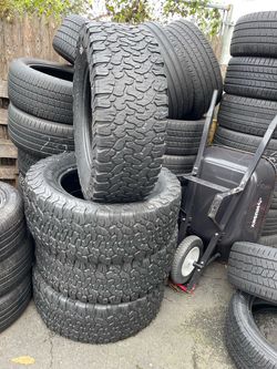 LT325/60R20 BFGoodrich 325/60/20 LT set of matching 4 tires in great condition 400$ for 4 tires plus tax . Mount available but not included. Wheel al