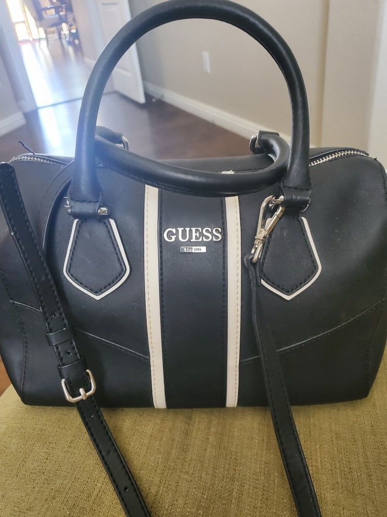 Beautiful Guess Purse