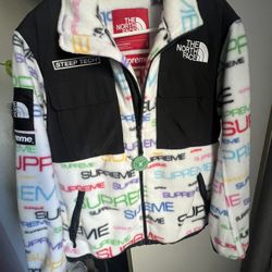 NORTH FACE X SUPREME Tech Fleece