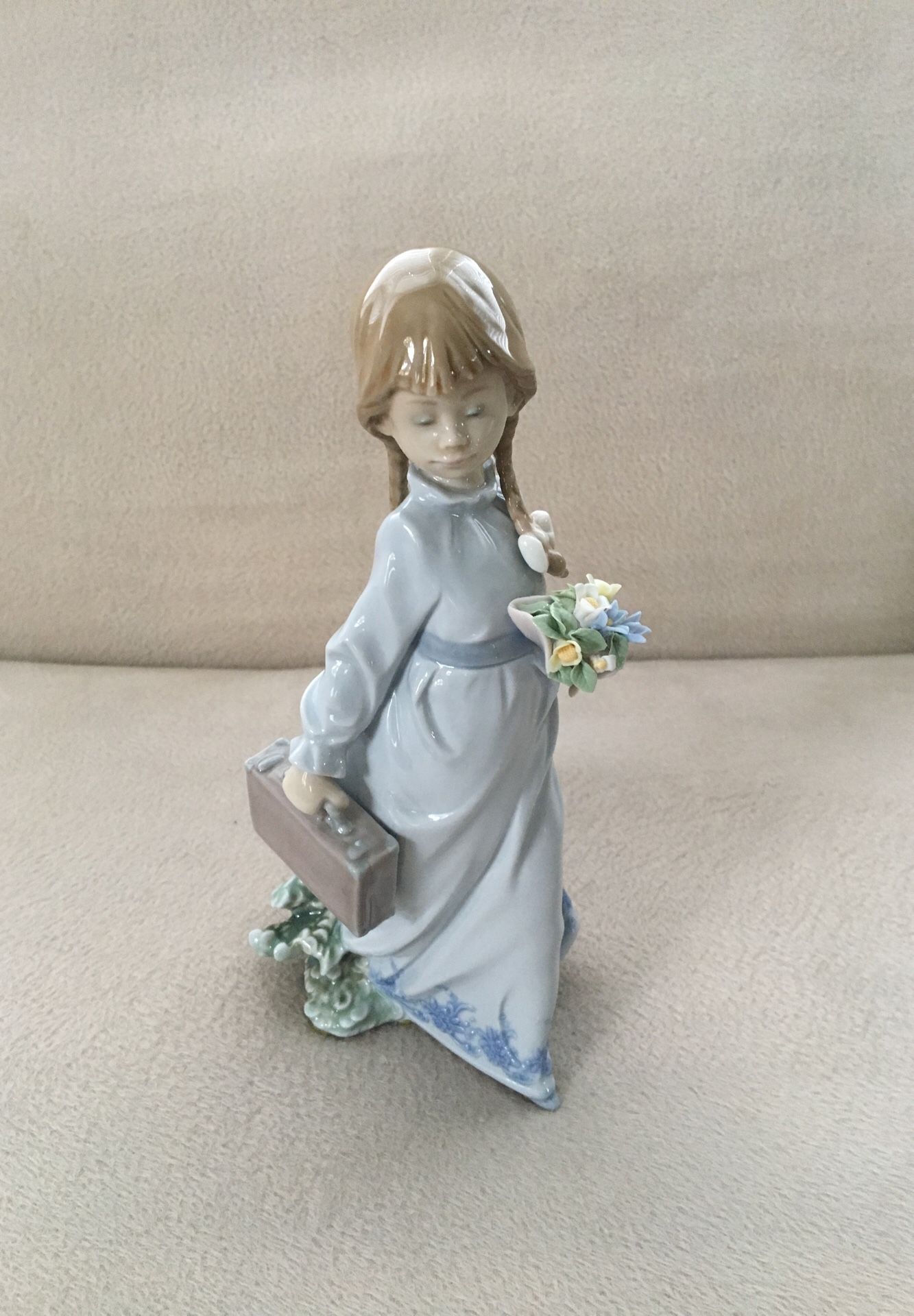 Lladro “School Days” Figurine