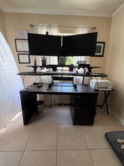 Computer Lift Desk