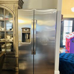 GE Double Door Refrigerator