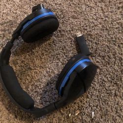 Gaming Turtle Beaches Head Set 