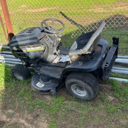 Riding Lawn Mower - Yard Machine By MTD