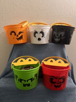 McDonald’s Halloween Boo Buckets Set