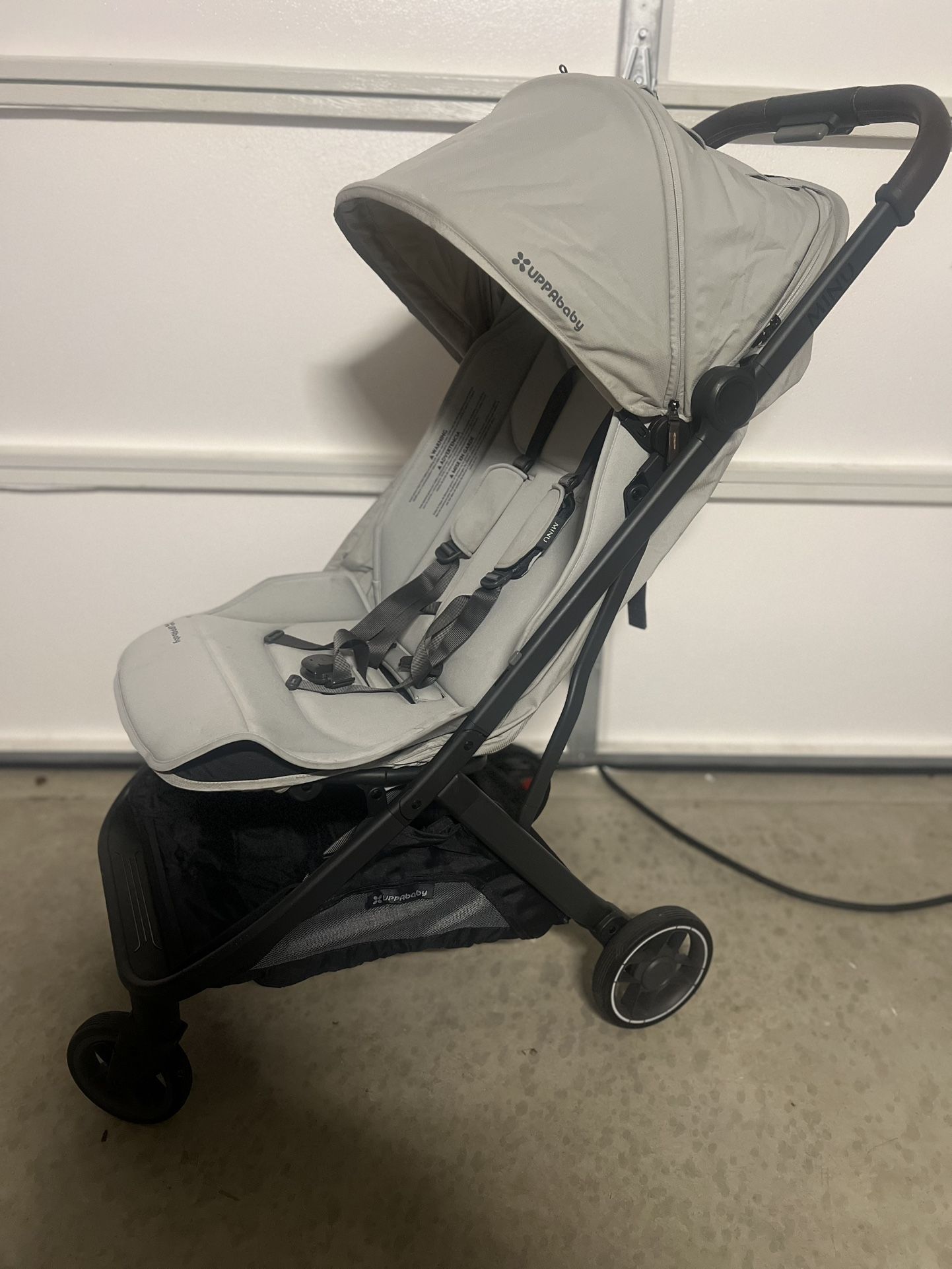 UPPABABY MINU V3 excellent used Condition 