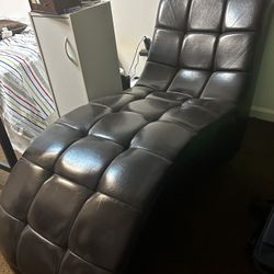 Beautiful Chaise Lounge Chair For Sale