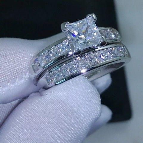 2pcs Princess Cut White Gold Filled Engagement Wedding Rings 