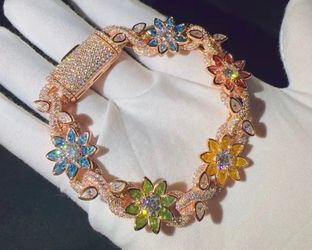 DIAMOND FLOWER 14K GOLD PLATED 925 SILVER MOISSANITE BRACELET