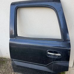 2002 2006 Cadillac Escalade Rear Door Shell 