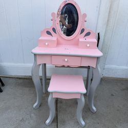 Teamson Kids Princess Rapunzel wooden 2-piece play vanity 