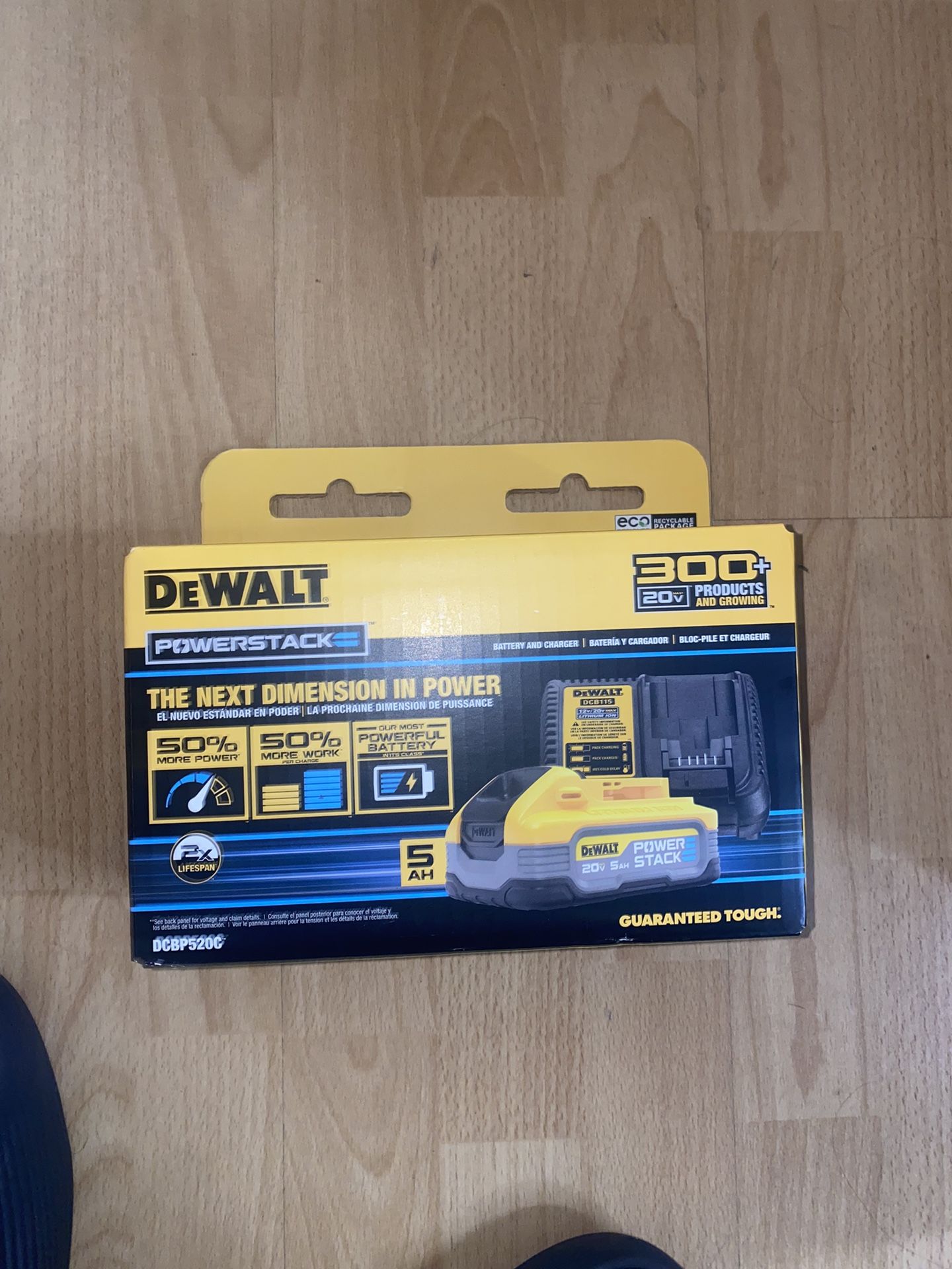 DEWALT 20V MAX 5 Ah Lithium-Ion Battery and Charger Starter Kit 
