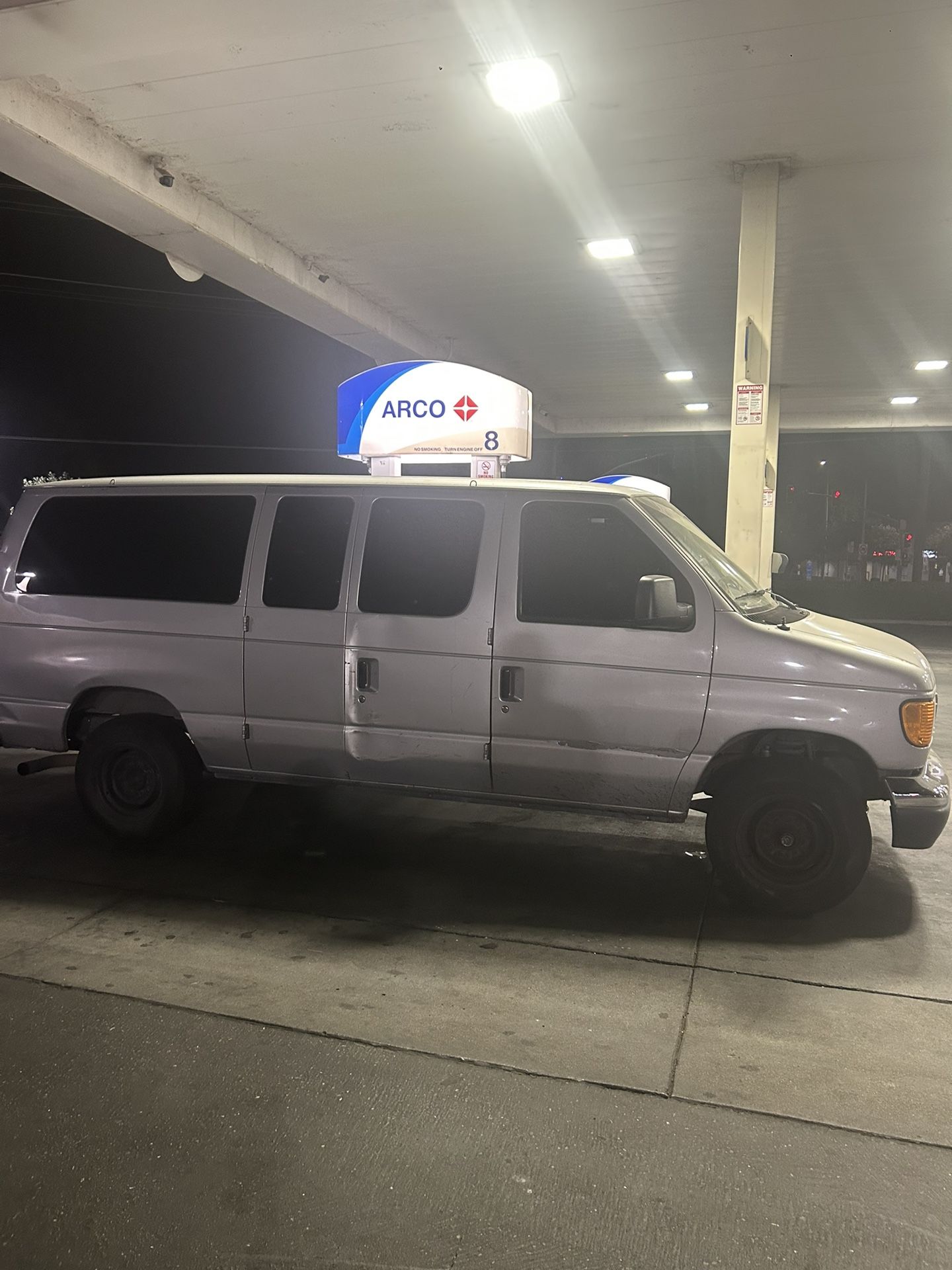 2006 Ford E-350