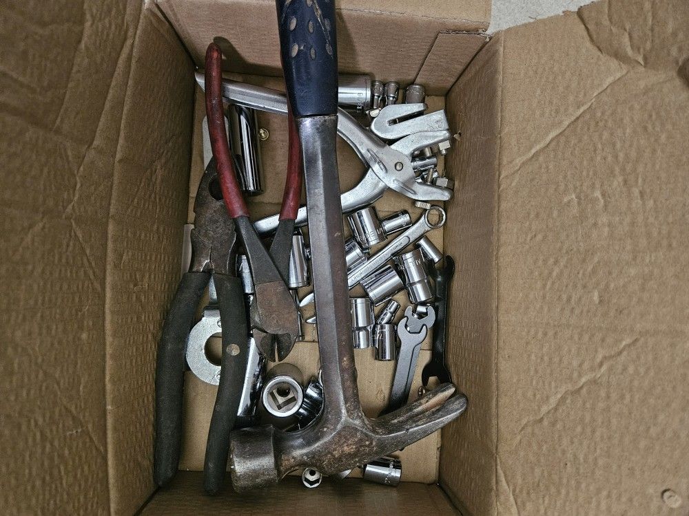 TOOLS. ERRAMIENTA