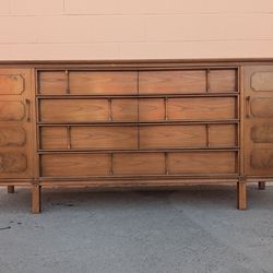 Vintage dresser