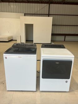 Good Electric Whirlpool Washer & Dryer