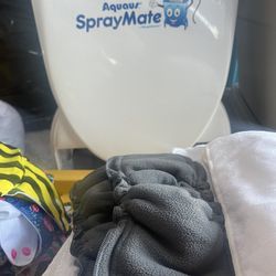 Cloth Diapers, Inserts And Spray Mate 