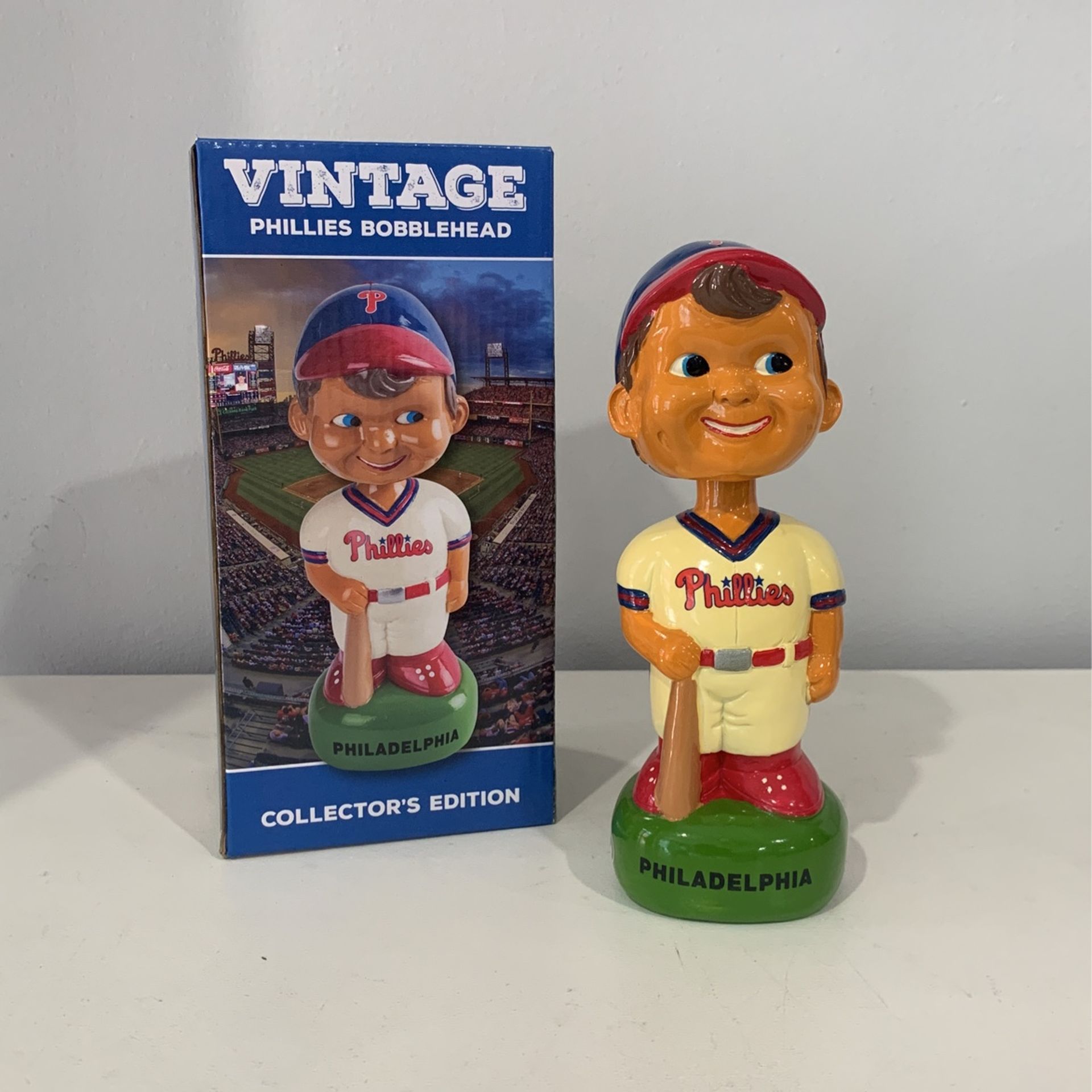 MLB Vintage Phillies Bobblehead Collectors Edition