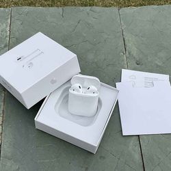 🎧 Brand New AirPods 2nd Generation – Sealed!