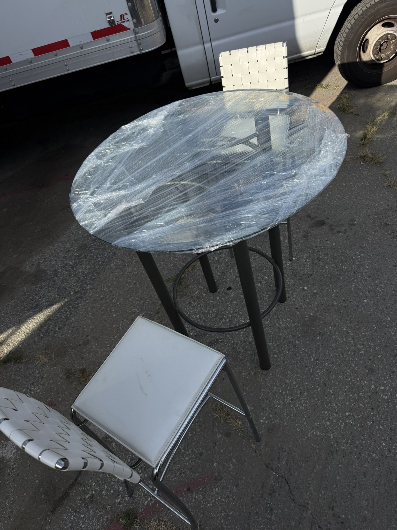Round Glass Dining Table And 2 Chairs 