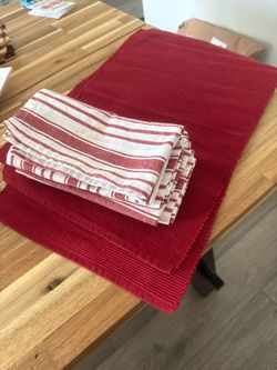 Set 6 ( napkins and placemats)