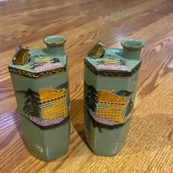 Japanese Sake Whistling Bird Porcelain Decanter Hand Painted Mt Fuji White/Gold