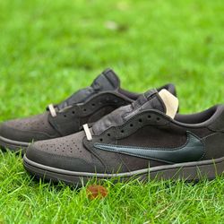 𝐎𝐧l𝐲 𝐫𝐞𝐩l𝐲 𝐨𝐧 𝐈 G@𝐓𝗼𝗽𝐤𝐢𝐜𝐤𝐬.𝐒𝐞𝐭𝐡                     AJ1 travis scott Velvet Brown    
