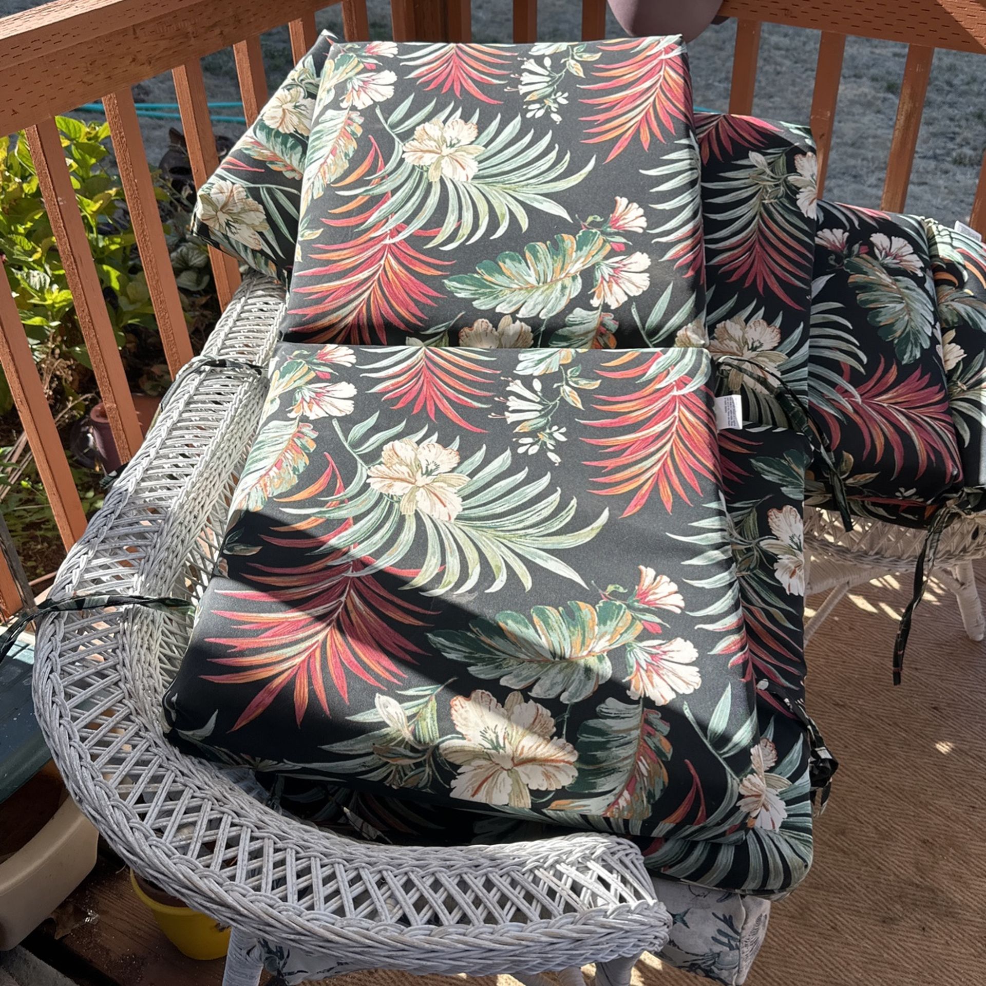 4 Outdoor Cushions for Sale in Gresham, OR OfferUp