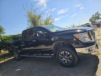 2016 Nissan Titan