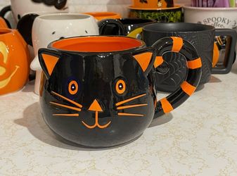 HALLOWEEN BLACK CAT LARGE COFFEE MUG CUP STRIPED TAIL HANDLE 21 floz  BLK/ORANGE