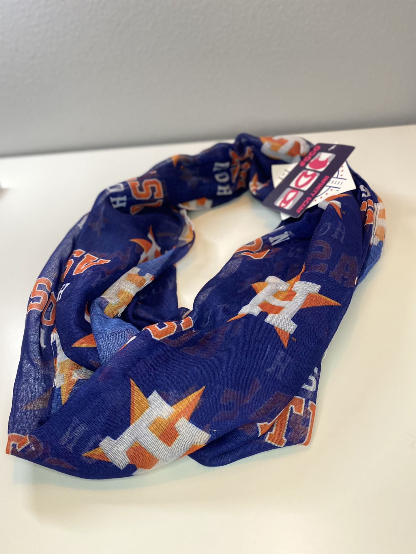 HOUSTON ASTROS MLB SHEER INFINITY SCARF NEW