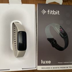 Fitbit luxe with brand new band