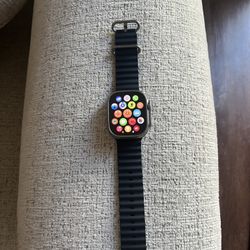 Apple Watch Ultra (GPS + Cellular)