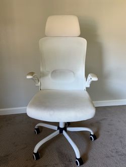White desk chair