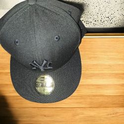New Era New York Yankees Basic Black & White 9Fifty Fitted Cap