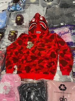 Red camo bape zip up Small