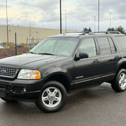 2004 Ford Explorer