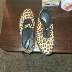 Authentic Lo Pro Van's 