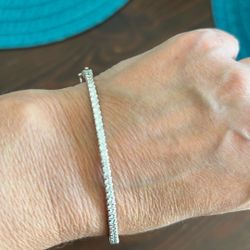 Diamond And White gold Tennis Bracelet 39 1/4 Carat Diamonds.