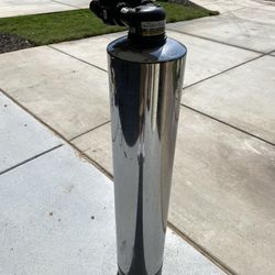 Pentair /Pelican Water Softener System 