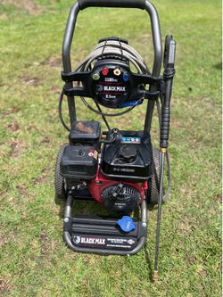 Black Max 3100 PSI 2.5 GPM Gas Pressure Washer